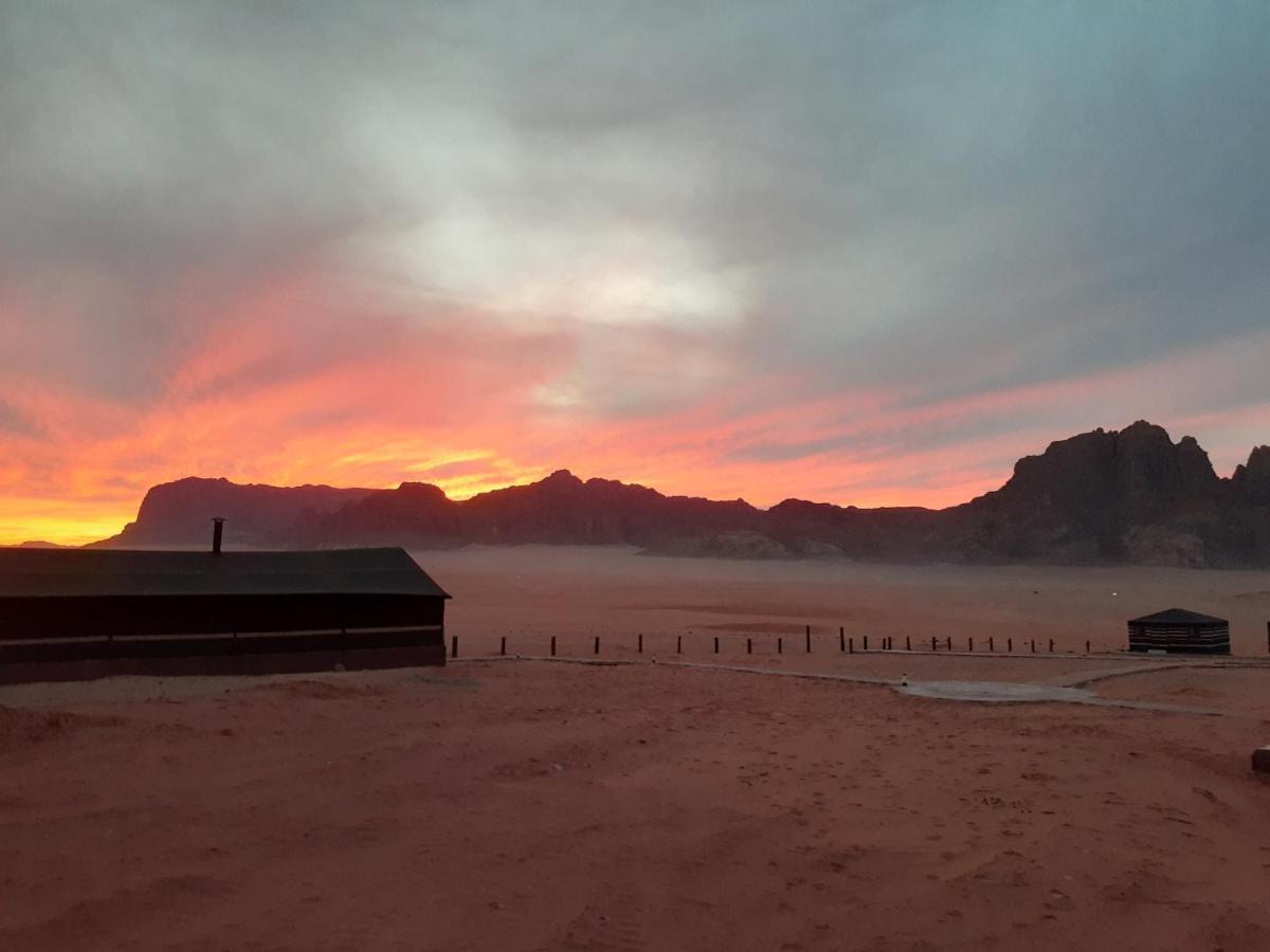 Atlantis Rum Camp Wadi Rum Luaran gambar