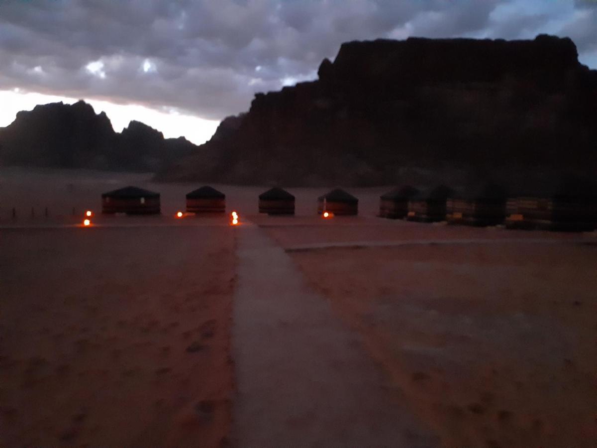 Atlantis Rum Camp Wadi Rum Luaran gambar